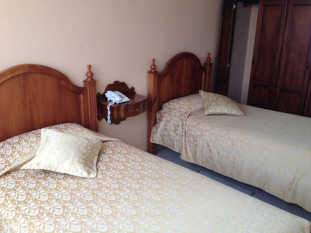 Hostal El Arbolito Cotacachi Exteriör bild
