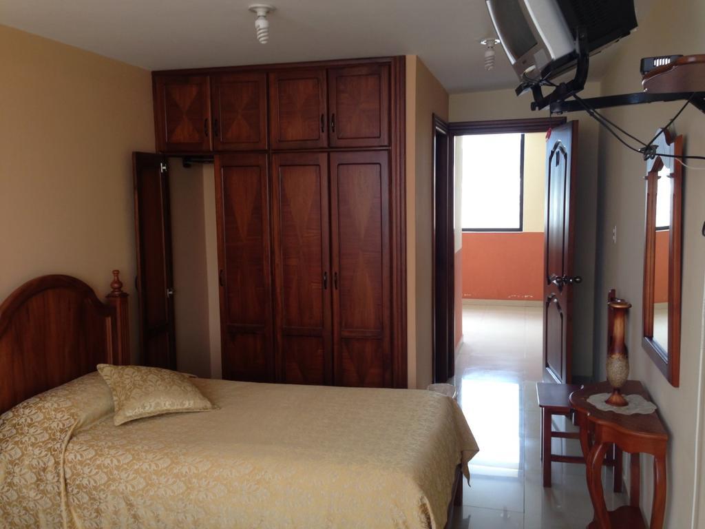 Hostal El Arbolito Cotacachi Exteriör bild